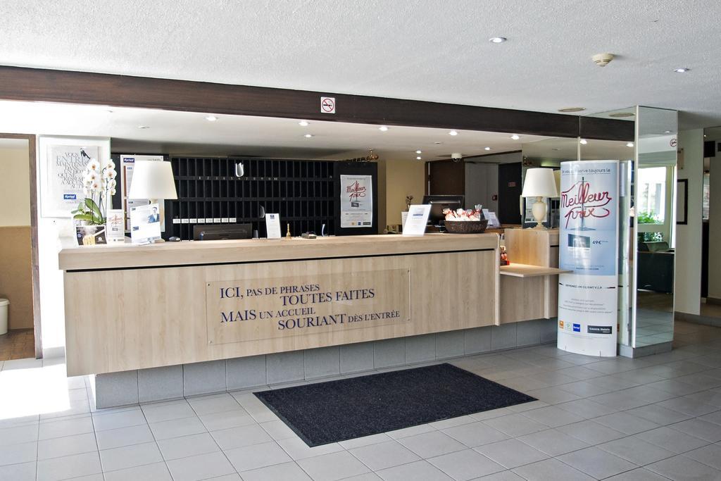 Kyriad Nemours Exterior foto